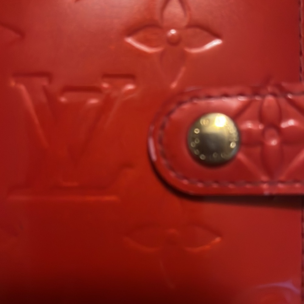 Authentic Louis Vuitton Red Patent Leather Card & Agenda Notes Holder, dust bag - Picture 13 of 14